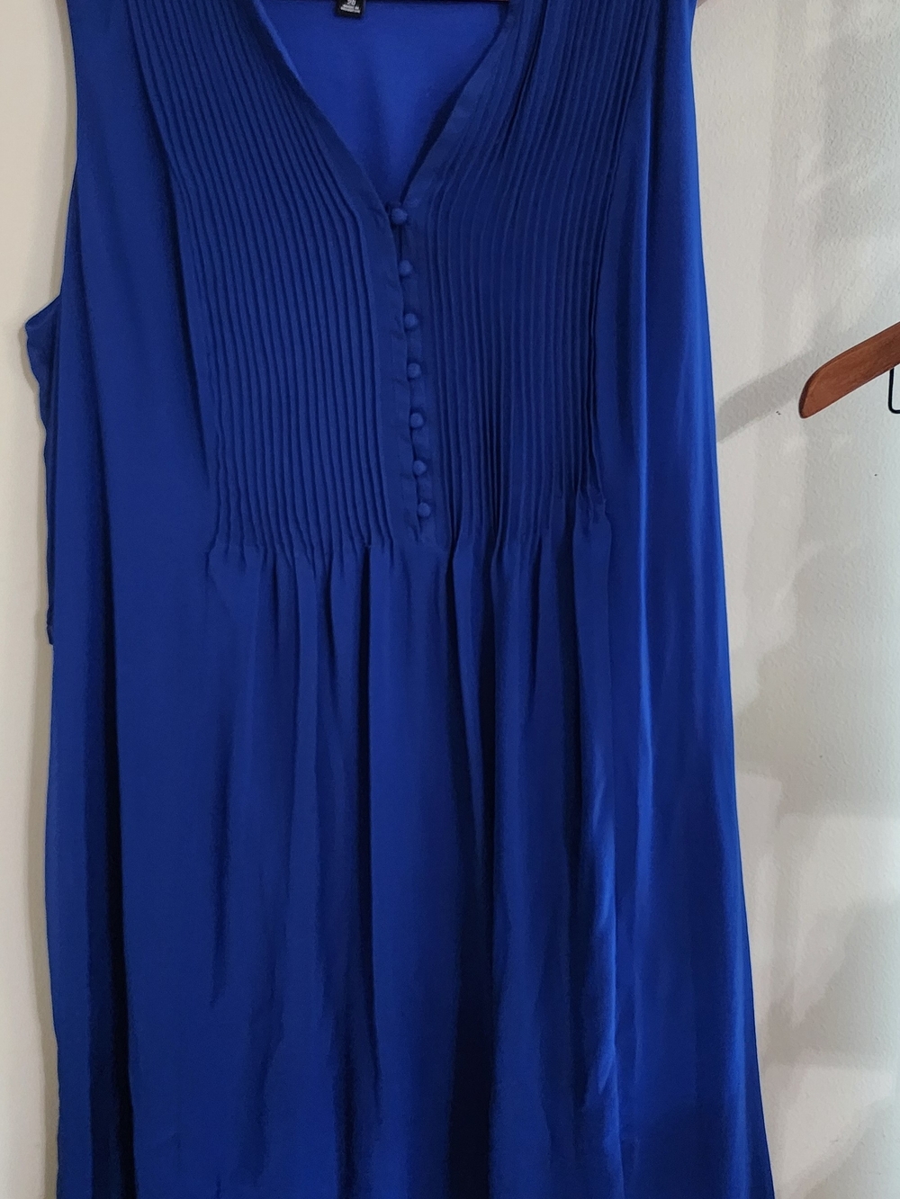 Roz & Ali Royal Blue Sleeveless Pleated Tunic - Size 20